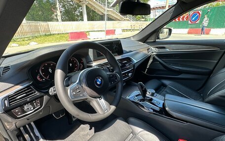 BMW 5 серия, 2018 год, 4 600 000 рублей, 14 фотография