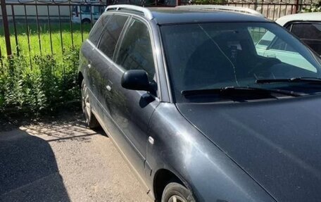 Audi A4, 1999 год, 250 000 рублей, 11 фотография