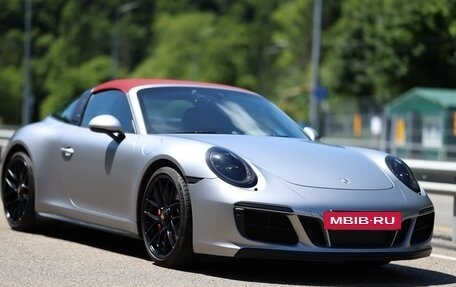 Porsche 911, 2017 год, 14 000 000 рублей, 2 фотография