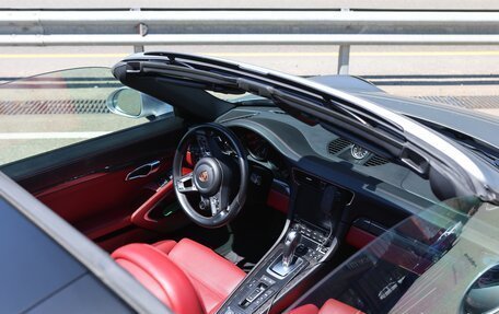 Porsche 911, 2017 год, 14 000 000 рублей, 17 фотография