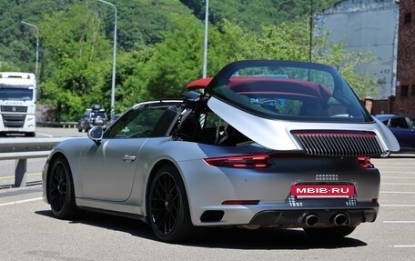 Porsche 911, 2017 год, 14 000 000 рублей, 12 фотография