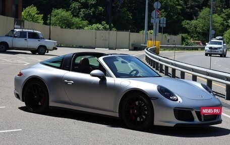 Porsche 911, 2017 год, 14 000 000 рублей, 13 фотография