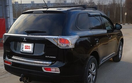 Mitsubishi Outlander III рестайлинг 3, 2013 год, 1 250 000 рублей, 28 фотография