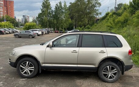 Volkswagen Touareg III, 2005 год, 700 000 рублей, 1 фотография