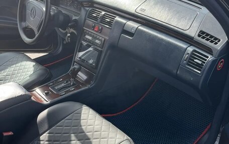 Mercedes-Benz E-Класс, 1996 год, 550 000 рублей, 11 фотография