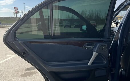 Mercedes-Benz E-Класс, 1996 год, 550 000 рублей, 15 фотография