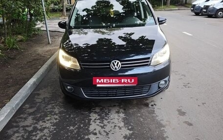 Volkswagen Touran III, 2011 год, 690 000 рублей, 9 фотография