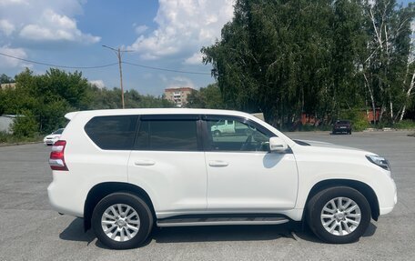 Toyota Land Cruiser Prado 150 рестайлинг 2, 2013 год, 3 600 000 рублей, 3 фотография