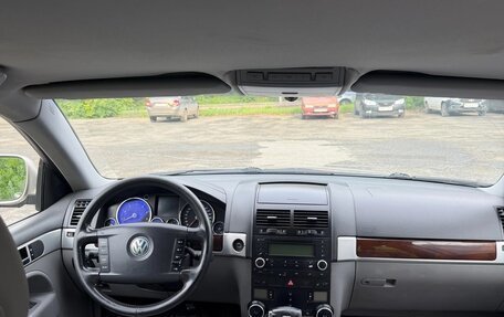 Volkswagen Touareg III, 2005 год, 700 000 рублей, 6 фотография