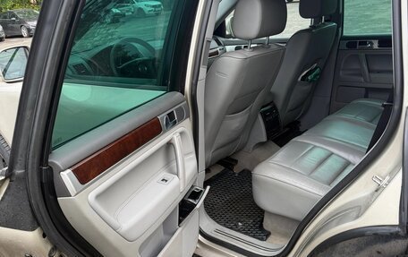 Volkswagen Touareg III, 2005 год, 700 000 рублей, 4 фотография