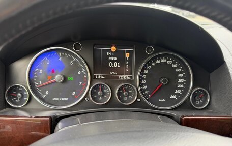 Volkswagen Touareg III, 2005 год, 700 000 рублей, 14 фотография