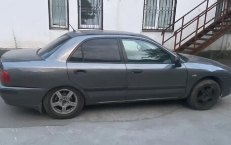 Mitsubishi Carisma I, 2002 год, 265 000 рублей, 2 фотография