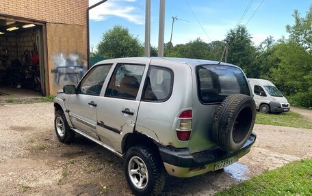 Chevrolet Niva I рестайлинг, 2004 год, 85 000 рублей, 3 фотография