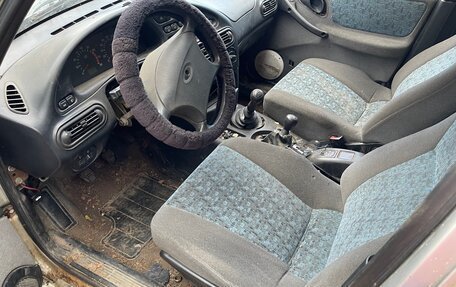 Chevrolet Niva I рестайлинг, 2004 год, 85 000 рублей, 8 фотография