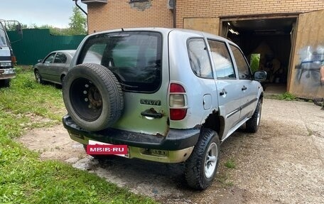 Chevrolet Niva I рестайлинг, 2004 год, 85 000 рублей, 4 фотография