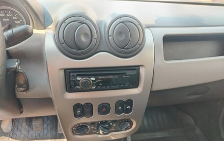 Renault Logan I, 2012 год, 600 000 рублей, 2 фотография