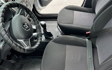 Renault Logan II, 2020 год, 1 380 000 рублей, 10 фотография