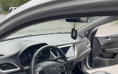 Hyundai Solaris II рестайлинг, 2018 год, 1 360 000 рублей, 6 фотография
