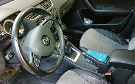 Skoda Octavia, 2017 год, 1 100 000 рублей, 3 фотография
