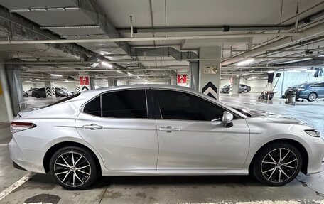 Toyota Camry, 2020 год, 2 320 000 рублей, 3 фотография