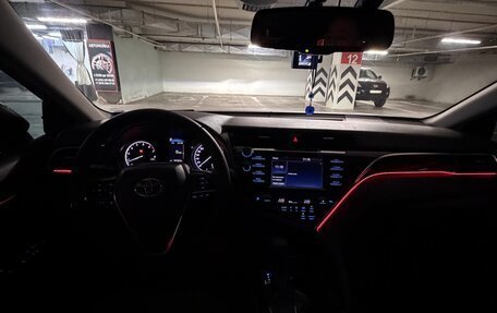 Toyota Camry, 2020 год, 2 320 000 рублей, 14 фотография