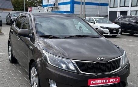 KIA Rio III рестайлинг, 2014 год, 850 000 рублей, 3 фотография