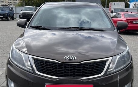 KIA Rio III рестайлинг, 2014 год, 850 000 рублей, 2 фотография