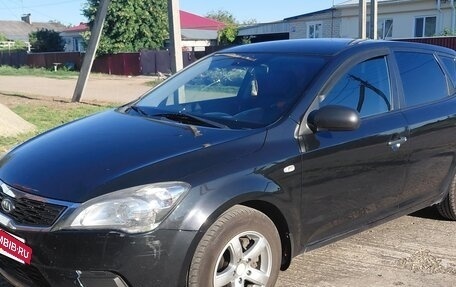 KIA cee'd I рестайлинг, 2010 год, 650 000 рублей, 3 фотография