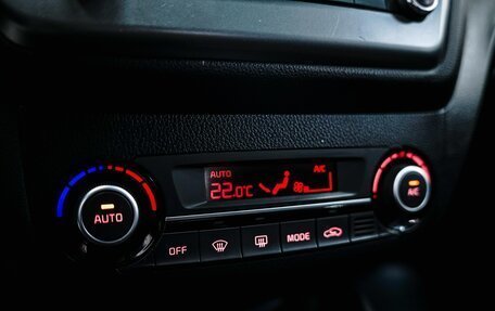 KIA Rio III рестайлинг, 2016 год, 1 090 000 рублей, 23 фотография