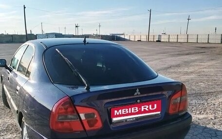 Mitsubishi Carisma I, 2003 год, 330 000 рублей, 3 фотография
