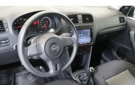 Volkswagen Polo VI (EU Market), 2011 год, 719 000 рублей, 6 фотография