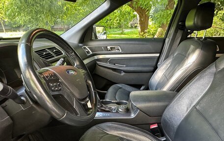 Ford Explorer VI, 2017 год, 2 750 000 рублей, 17 фотография