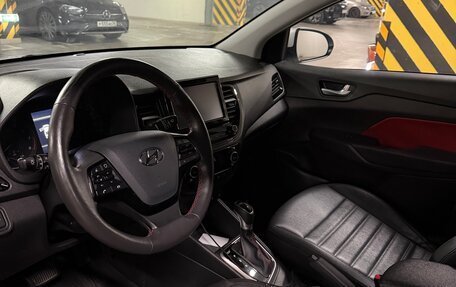 Hyundai Solaris II рестайлинг, 2021 год, 1 900 000 рублей, 7 фотография