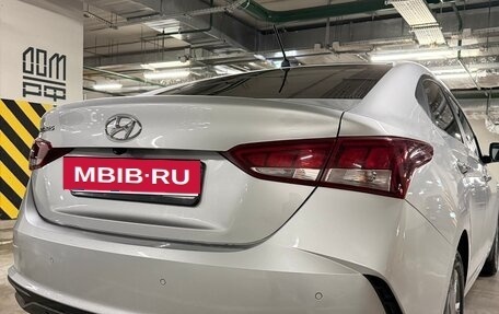 Hyundai Solaris II рестайлинг, 2021 год, 1 900 000 рублей, 4 фотография