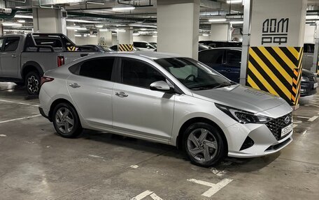 Hyundai Solaris II рестайлинг, 2021 год, 1 900 000 рублей, 16 фотография