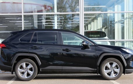 Toyota RAV4, 2021 год, 2 930 000 рублей, 5 фотография