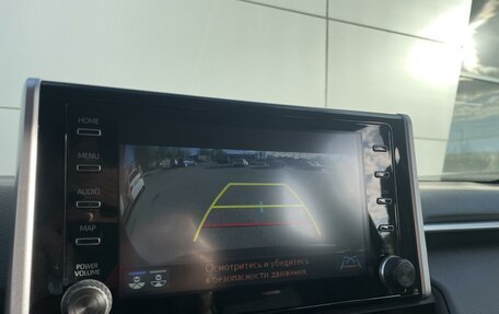 Toyota RAV4, 2021 год, 2 930 000 рублей, 13 фотография