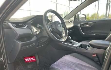 Toyota RAV4, 2021 год, 2 930 000 рублей, 7 фотография
