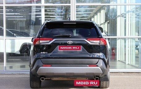 Toyota RAV4, 2021 год, 2 930 000 рублей, 4 фотография