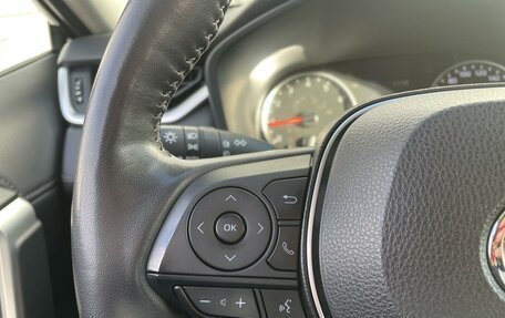 Toyota RAV4, 2021 год, 2 930 000 рублей, 16 фотография