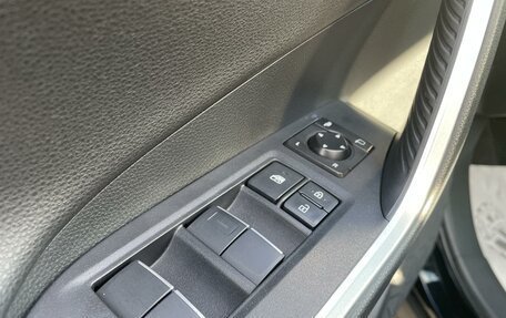 Toyota RAV4, 2021 год, 2 930 000 рублей, 19 фотография