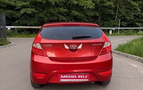 Hyundai Solaris II рестайлинг, 2011 год, 700 000 рублей, 8 фотография