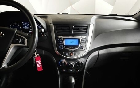 Hyundai Solaris II рестайлинг, 2012 год, 580 000 рублей, 12 фотография
