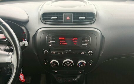 KIA Soul II рестайлинг, 2014 год, 1 045 000 рублей, 15 фотография