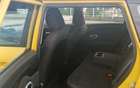 KIA Soul II рестайлинг, 2014 год, 1 045 000 рублей, 19 фотография
