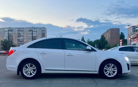 Chevrolet Cruze II, 2014 год, 1 100 000 рублей, 6 фотография