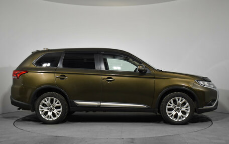 Mitsubishi Outlander III рестайлинг 3, 2019 год, 2 230 000 рублей, 5 фотография