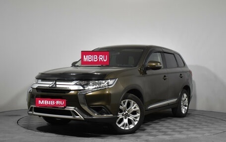 Mitsubishi Outlander III рестайлинг 3, 2019 год, 2 230 000 рублей, 2 фотография