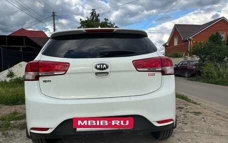 KIA Rio III рестайлинг, 2017 год, 790 000 рублей, 3 фотография