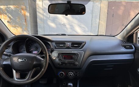 KIA Rio III рестайлинг, 2013 год, 1 200 000 рублей, 8 фотография